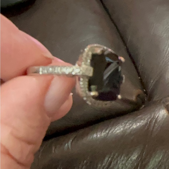 Onyx and diamond sterling silver ring. Size 7.5 - Picture 6 of 12